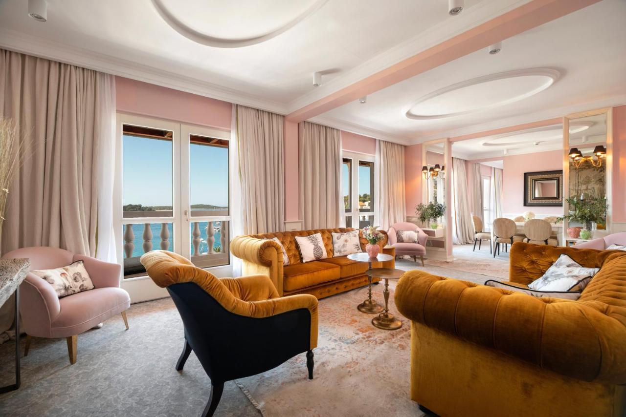 Palace Elisabeth, Hvar Heritage Hotel - The Leading Hotels Of The World ฮวาร์ ภายนอก รูปภาพ