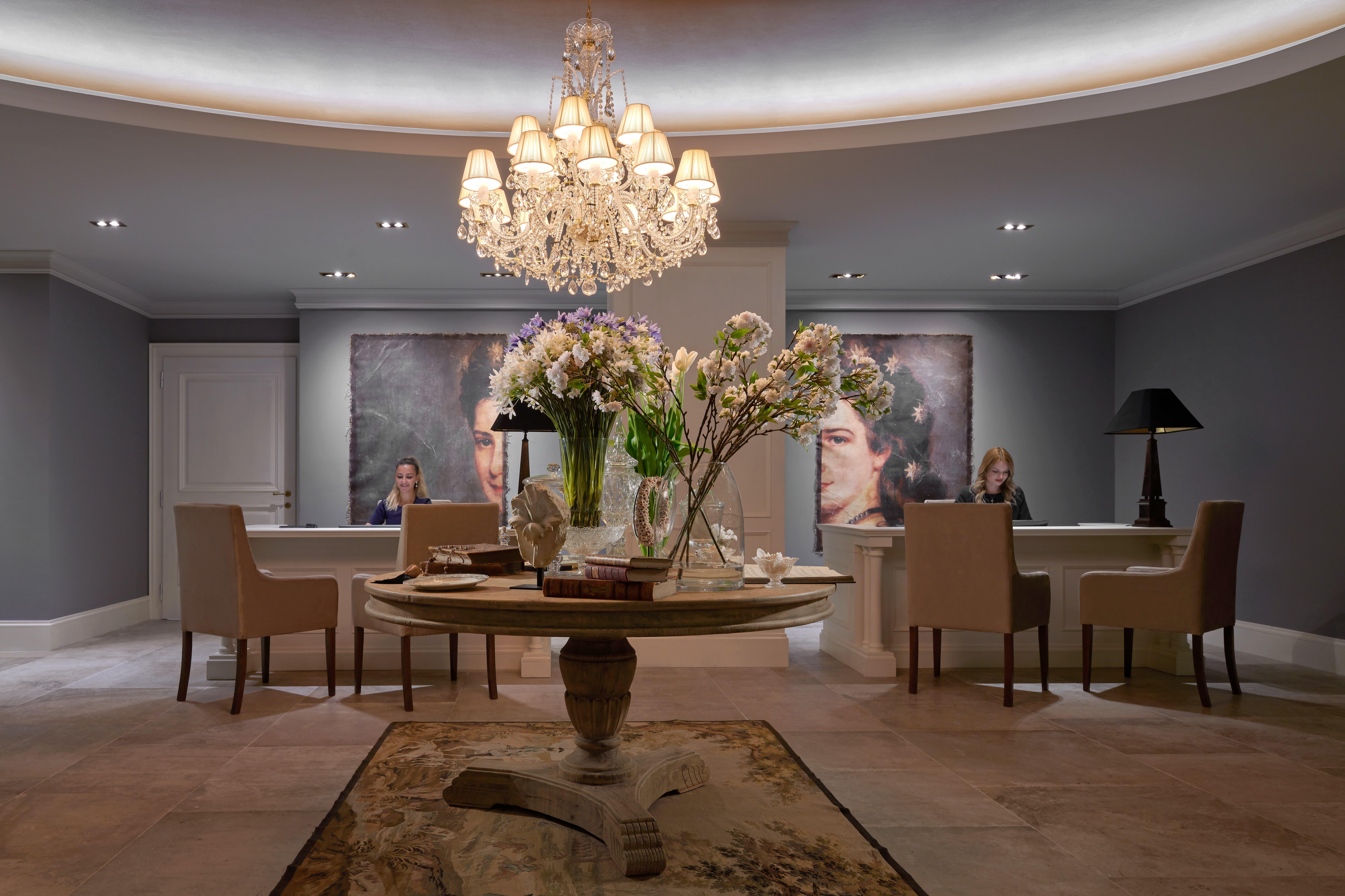 Palace Elisabeth, Hvar Heritage Hotel - The Leading Hotels Of The World ฮวาร์ ภายนอก รูปภาพ
